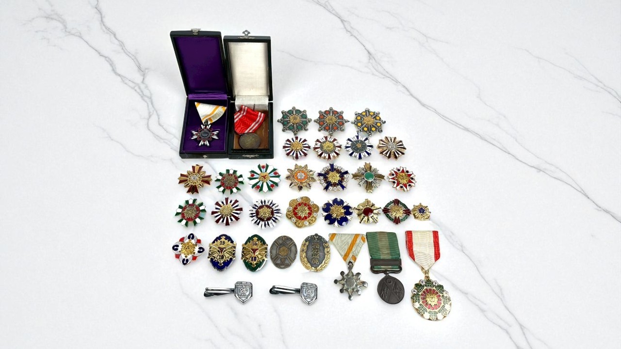 勲章 記念章 バッジ まとめ 34点 アンティーク を出張買取 | 買取アルト